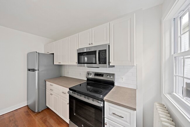 Photo - 479 Newport Ave Unit 3