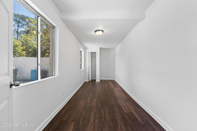 Photo - 3250 Soutel Dr