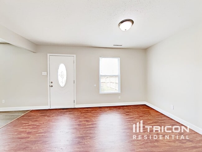 Photo - 10955 Woods Dr