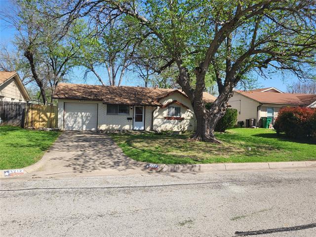 Photo - 3212 Earle Dr House
