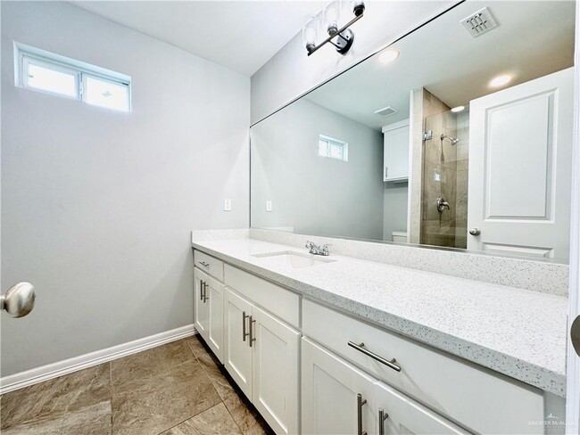 2207 Northridge Ave Unit A