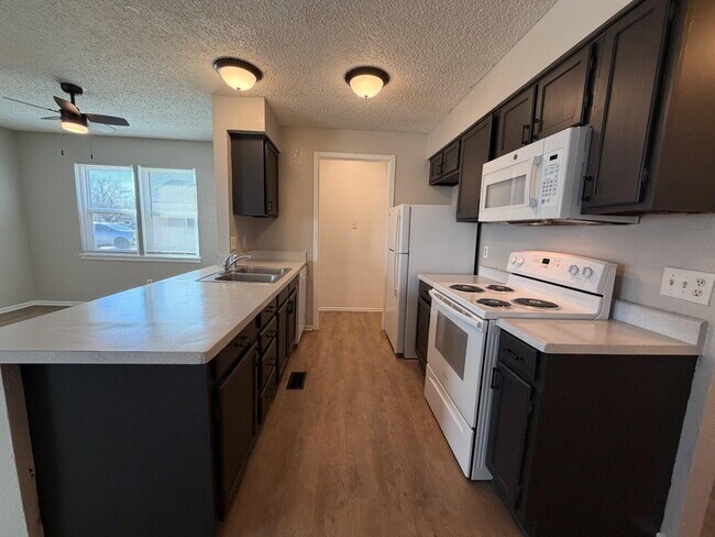 Photo - 9604 Elgin Ave