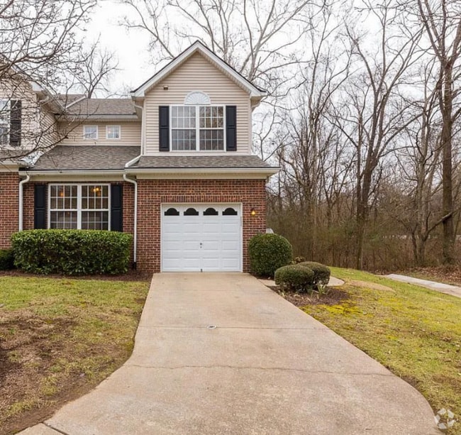 Building Photo - 741 Tulip Grove Rd Rental
