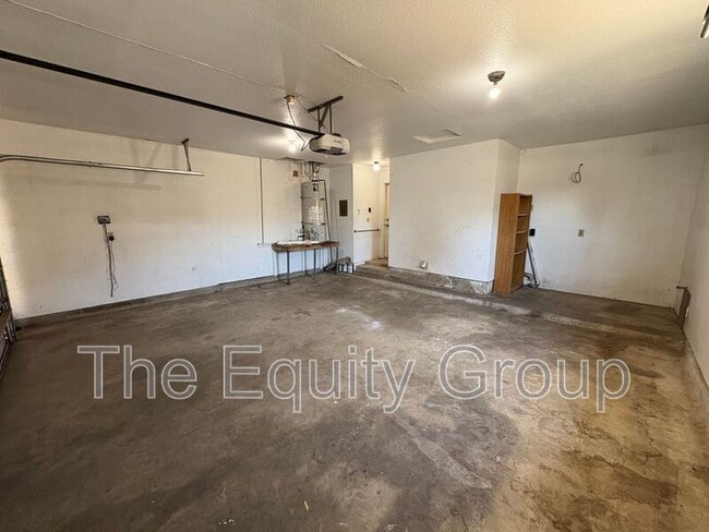 Photo - 708 S Peggy St