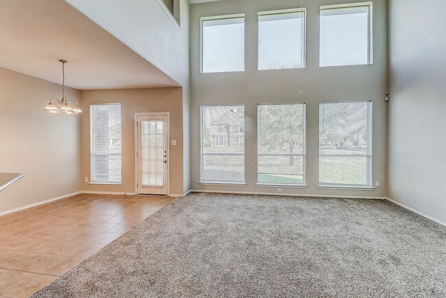 Photo - 925 Trailwood Dr