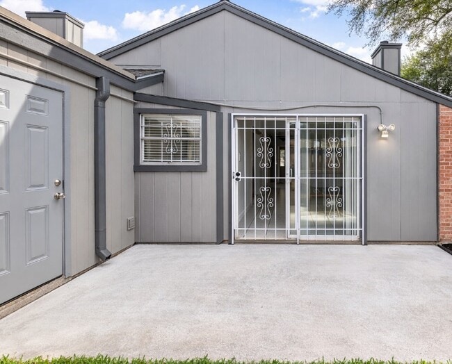 Photo - 5815 Village Forest Ct