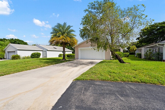 Photo - 1209 Pine Sage Cir