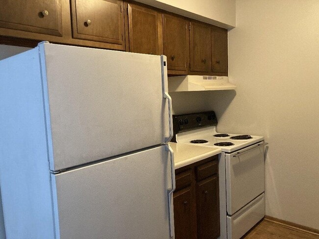 Photo - 209 Williamsburg Dr