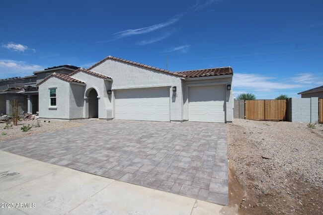 Photo - 2050 E Piedmont Pl