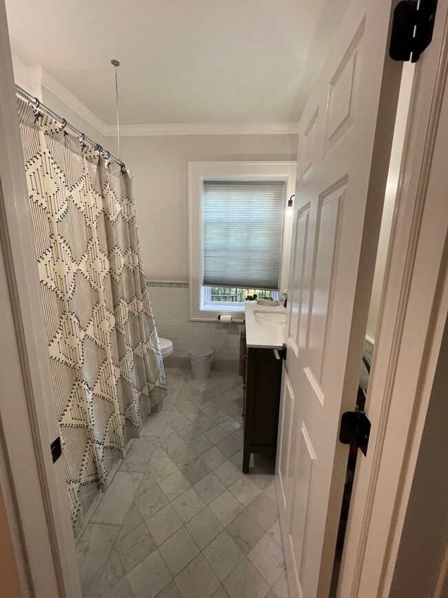 Photo - 8 Elmcrest Ter