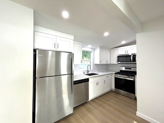 Photo - 323 S Ditmar St Unidad B (Back)