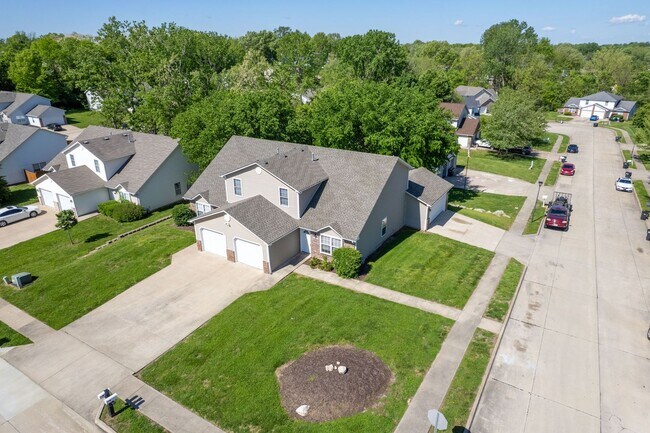 Photo - 5005-5007 Carrie Ridge Dr. Unit 5005 Carrie Ridge Dr.