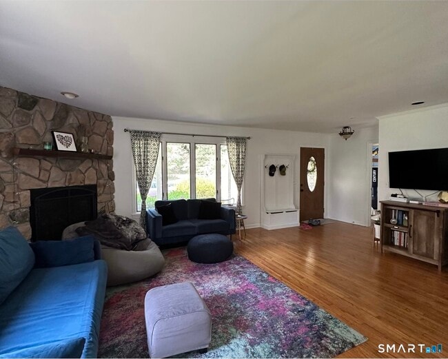 Photo - 11 Orchard Hill Rd