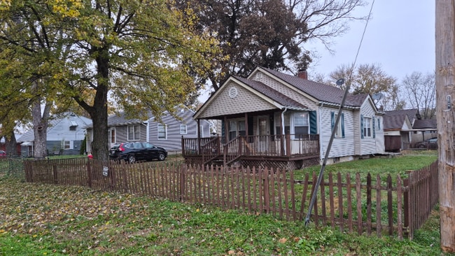 Photo - 202 Prince Albert Blvd