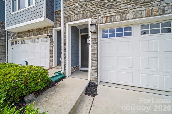 Photo - 636 Crudent Rd