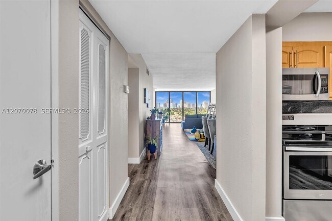 Photo - 3375 N Country Club Dr Unit 905