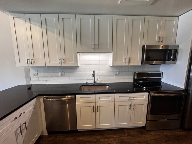 Photo - 3845 N Broadway St