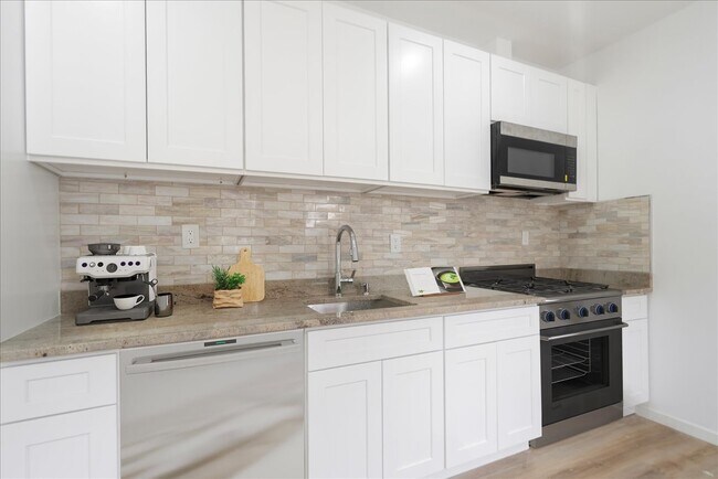 Photo - 815 S 12th St Unit 2