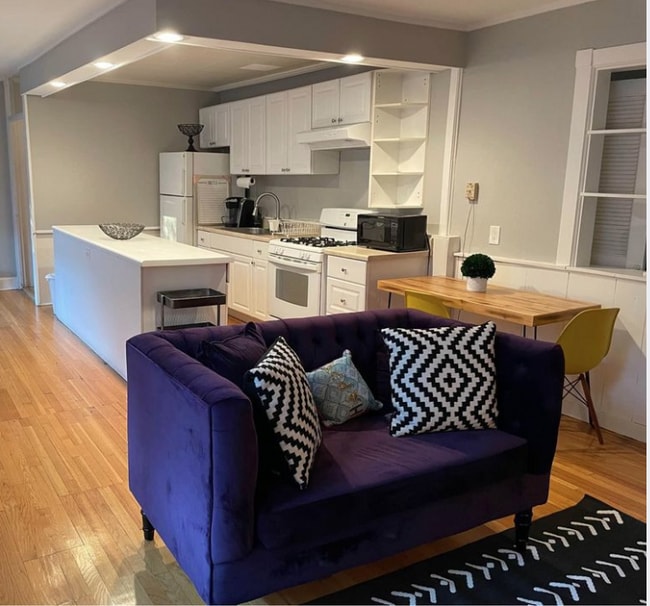 Photo - 4915 S Woodlawn Ave Unit Coach House