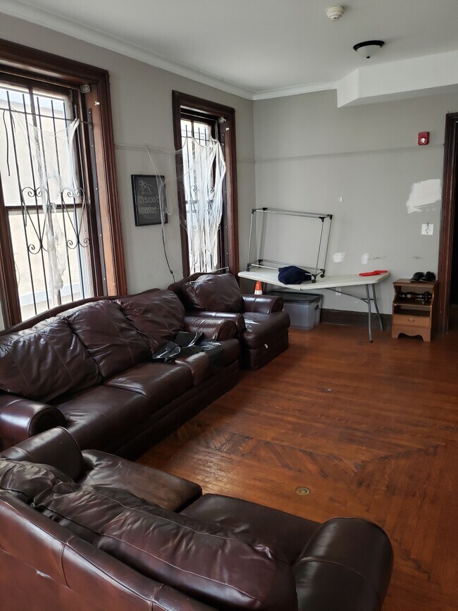 Photo - 1705 W Montgomery Ave