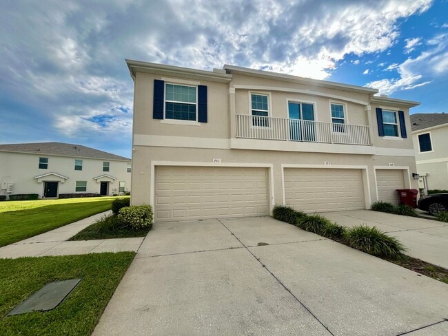 Building Photo - Plant City Townhome!!