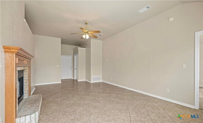 Building Photo - 2908 Southhill Dr Rental