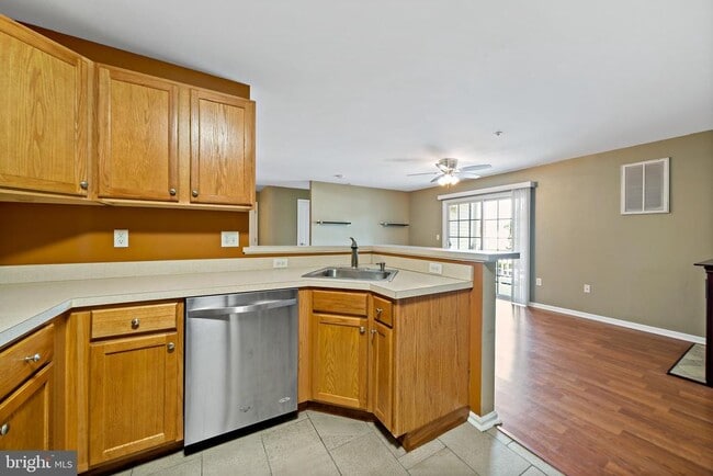 Photo - 12 Highbridge Ln