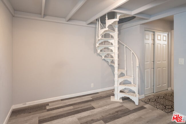 Photo - 4633 Ben Ave Unidad 6