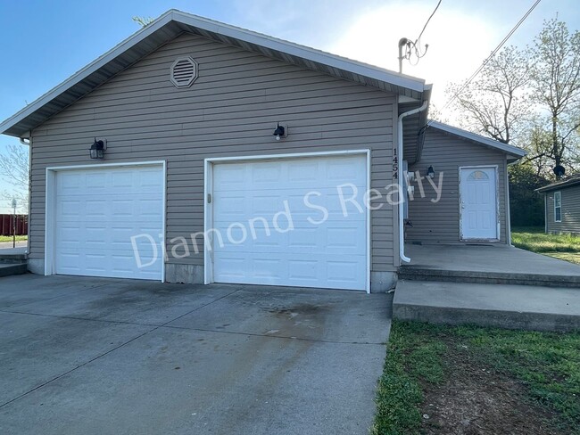 Photo - 3 Bedroom Duplex Available!