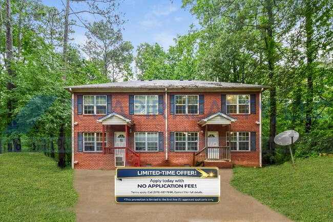 Building Photo - LIMITED-TIME OFFER! Apply today with NO APPLICATION FEE! Terms apply. Call (678) 487-7896, Option... Unit A