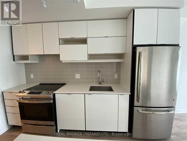 Photo - 4065 Confederation Pkwy Unit 2212