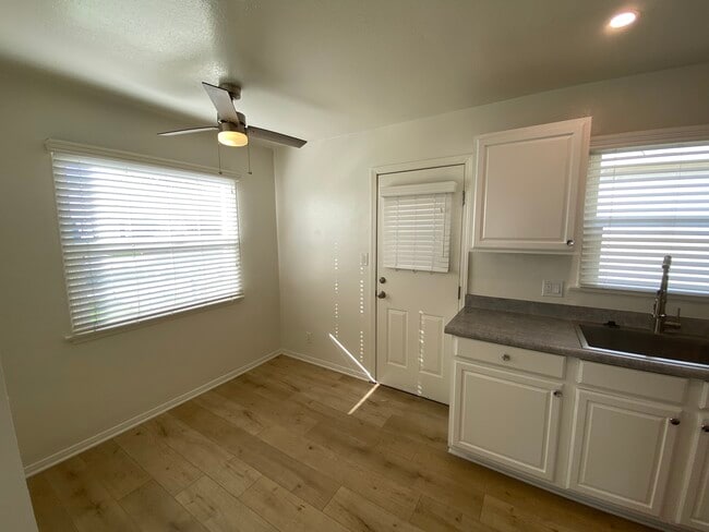 Photo - 14320 Condon Ave