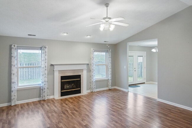 Photo - 504 Marquis Cir