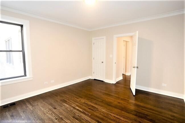 Photo - 2 bedroom in Chicago IL 60625 Unit 1