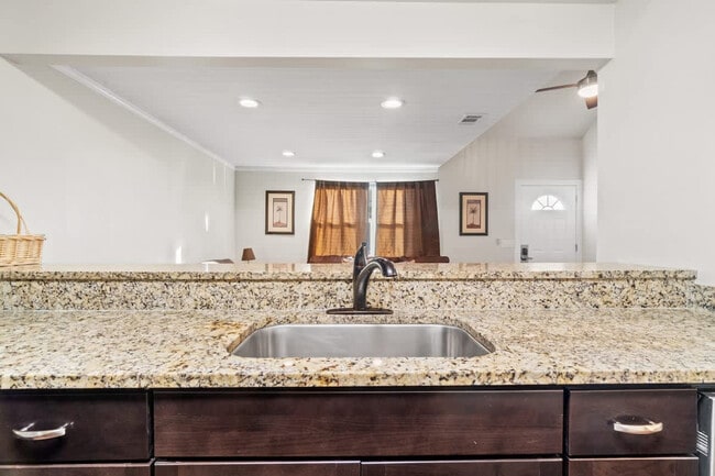 Photo - 5218 Beach Dr Unit ID1354910P