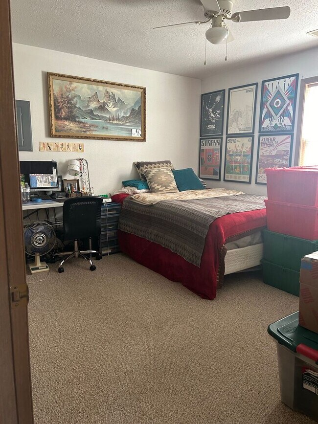 Photo - 912/914 E Jefferson St Unidad 914J