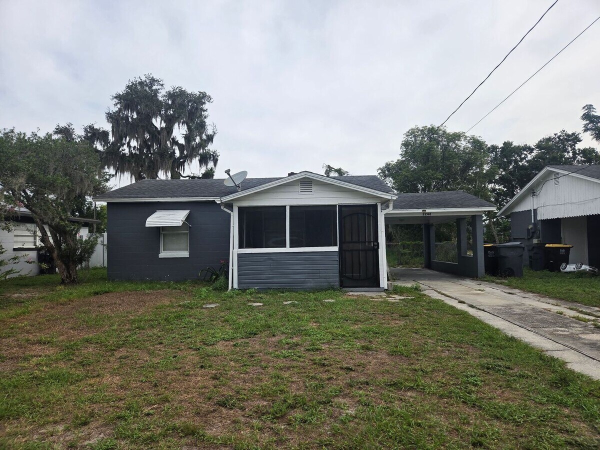 2 Bedroom, 1 Bathroom house in Lakeland - 2 Bedroom, 1 Bathroom house in Lakeland