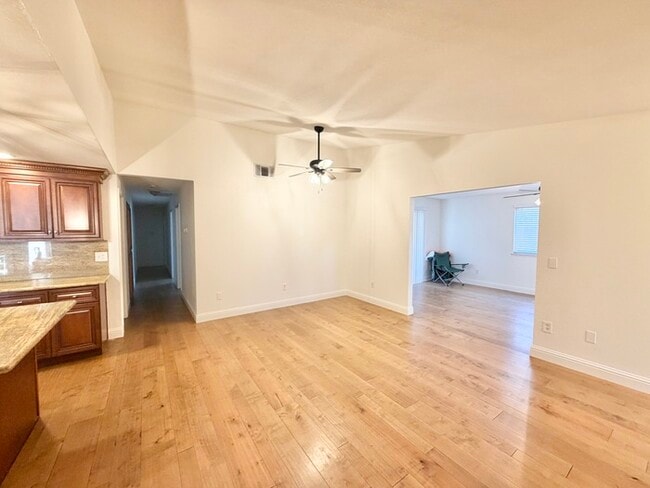 Beautifully updated 3 bedroom 2 bathroom duplex in Carmichael!