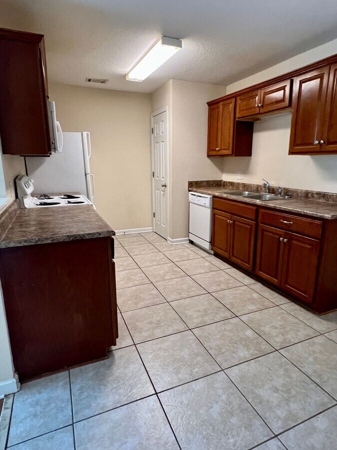 Old Mill Apartments - Old Mill Apartments