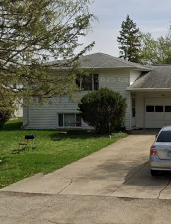 Building Photo - Creek Unit 1443