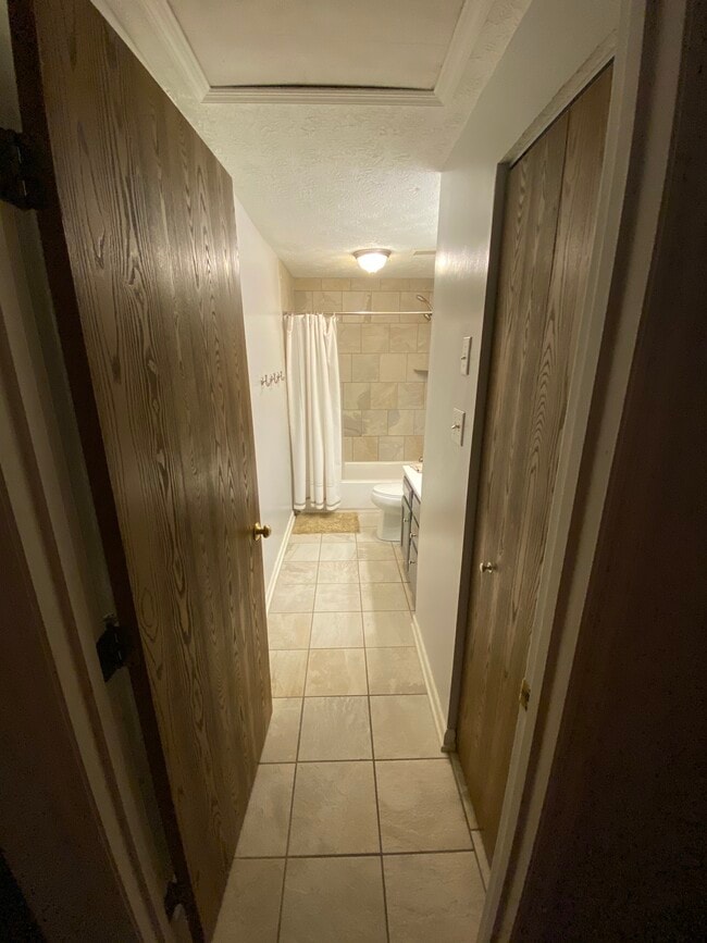 2nd floor bathroom - 9006 Old Scaggsville Rd