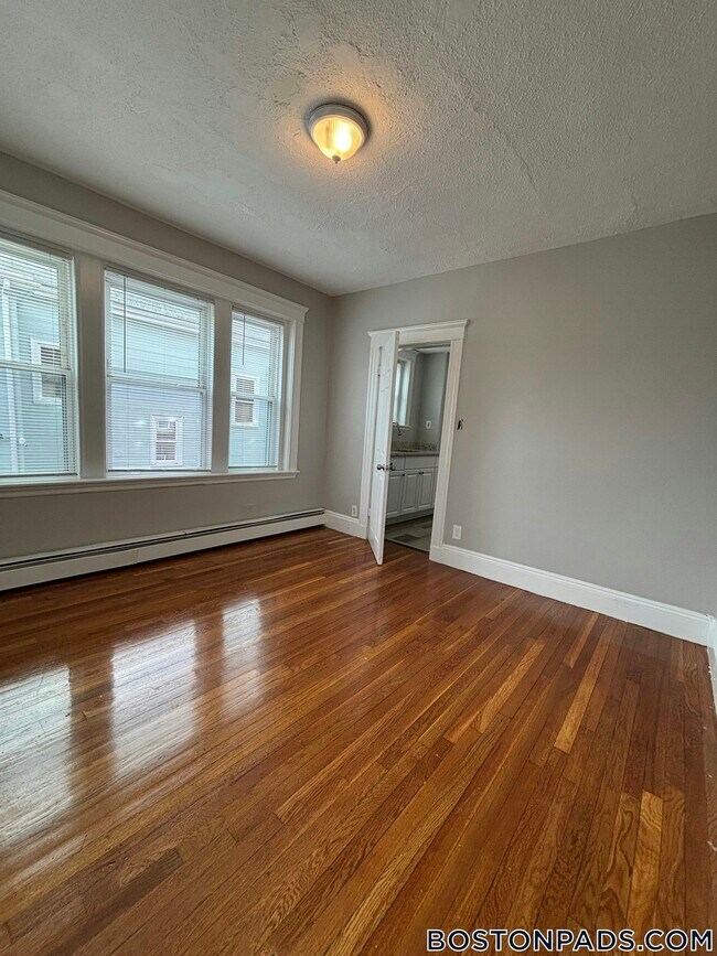 Photo - 44 Estes St Unit 16