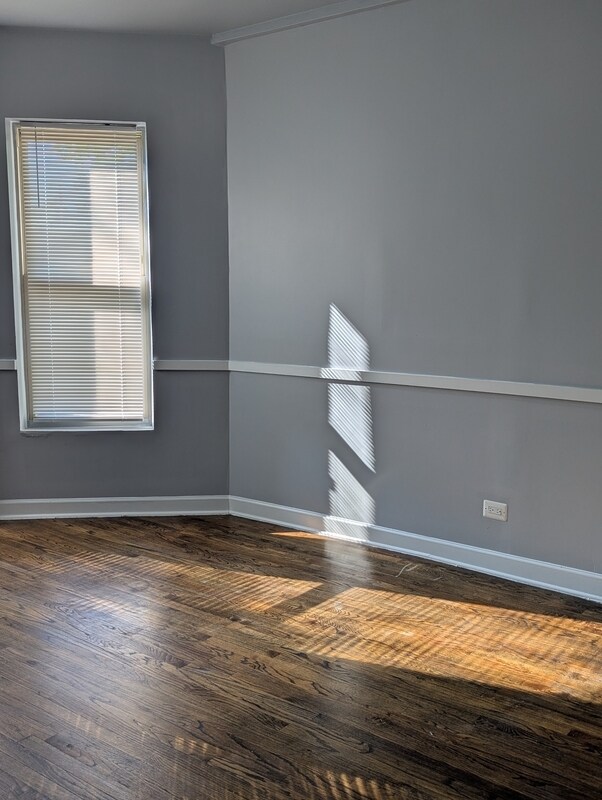 Photo - 6401 S St Lawrence Ave