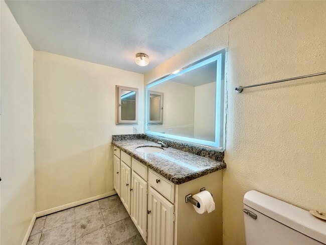 Photo - 2120 Wilcrest Dr Unit 121
