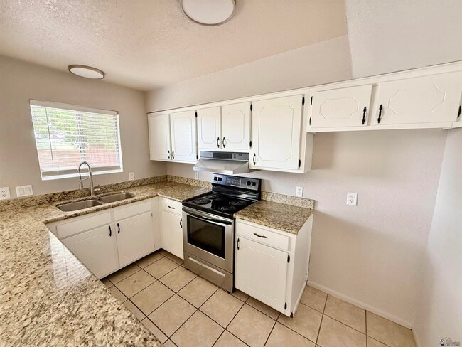 Photo - 2917 W 22nd St