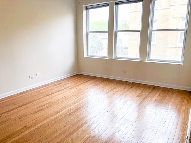 Photo - 4122 W Addison St Unidad 2