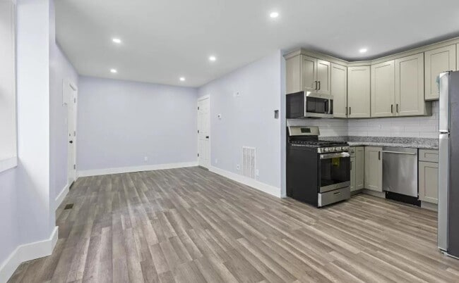 Photo - 392 Palisade Ave Apartment Unit 2