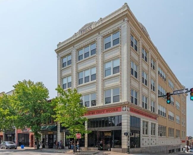 Building Photo - 59 College St Unit #407 Rental