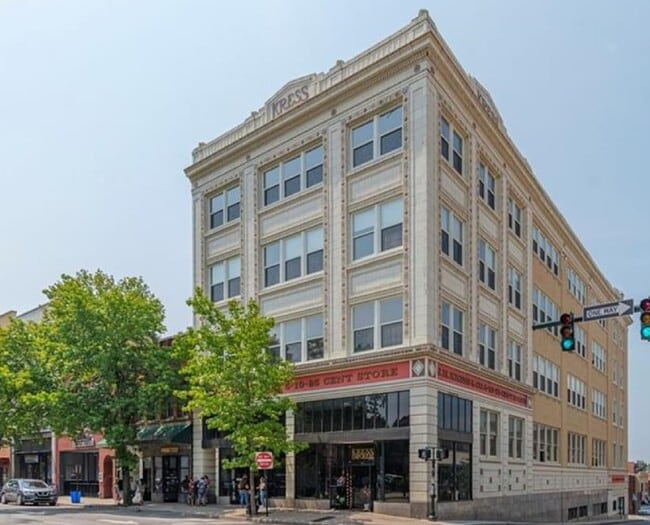 Photo - 59 College St Condo Unit #407