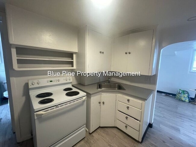 Photo - 110 1/2 4th Street